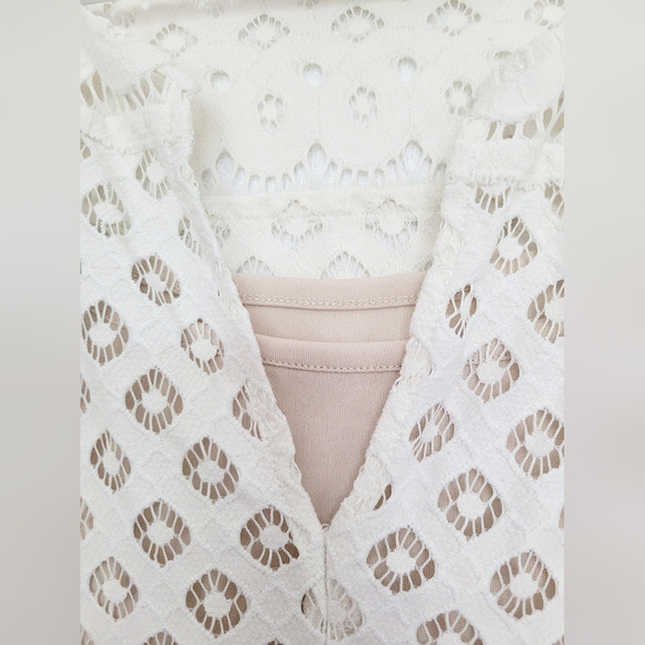 Chico's Women's Large Scale Lace +Cami Split Neck Top Ivory/Cream 2/Large - Picture 10 of 16